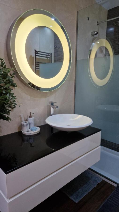 Atico De Lujo Con Jacuzzi Climatizado En Terraza Elche Exterior foto
